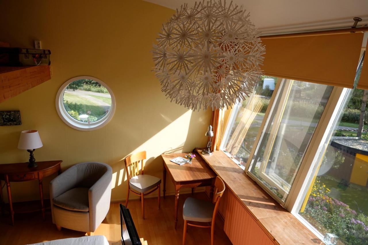 Sonnesleep Bed and Breakfast Almere Esterno foto