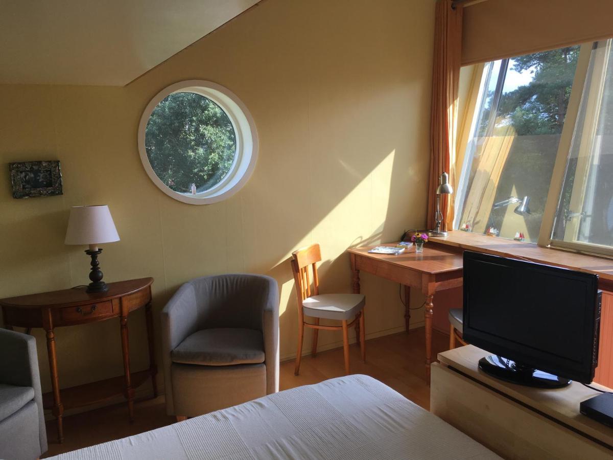 Sonnesleep Bed and Breakfast Almere Esterno foto